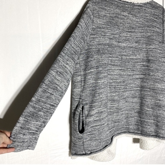 5/$25 GAP Heathered Grey Sherpa Lined Open Front Cardigan L - Picture 3 of 16